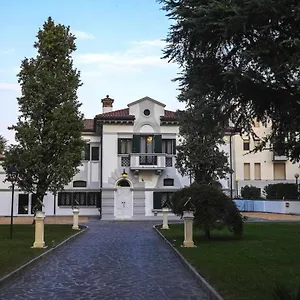 Nocleg ze śniadaniem Relais Toti Beb Bed E Breakfast, Mogliano Veneto